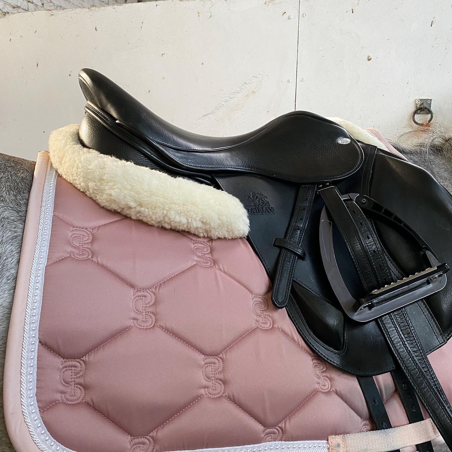 Ps of Sweden pink saddle pad pearl full JP