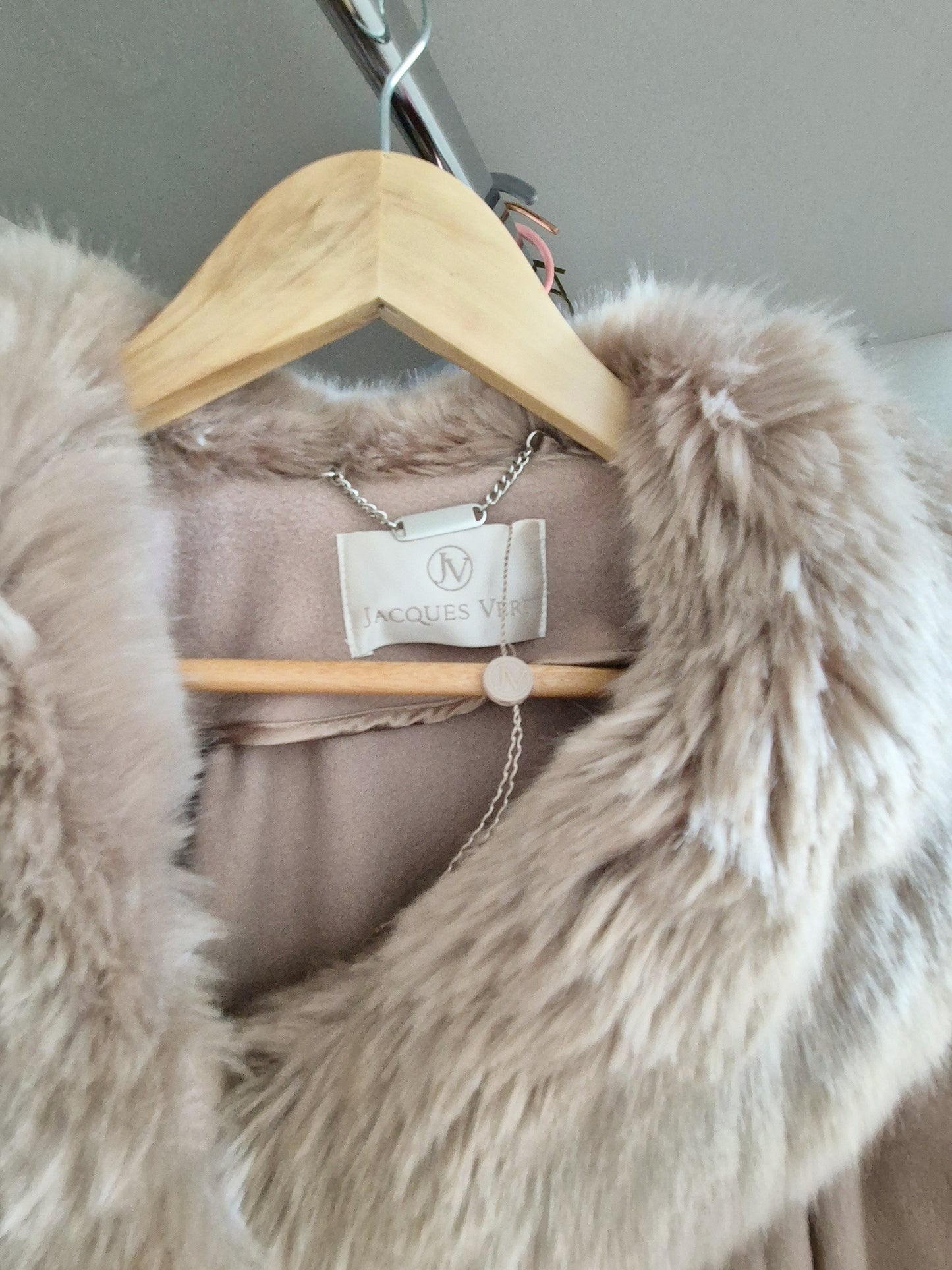 Jacques vert luxury cashmere and faux fur cape
