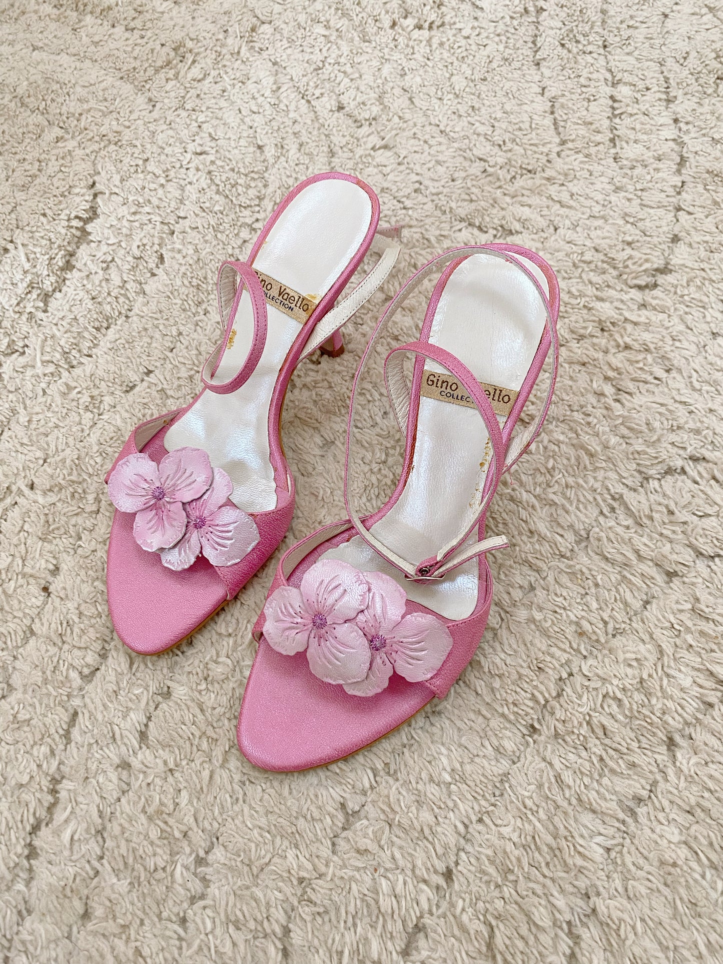 Gino Vaello Pink Floral Kitten Heels UK 4