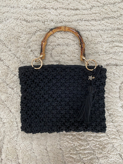 La CALYSTA knitted bag bamboo detail