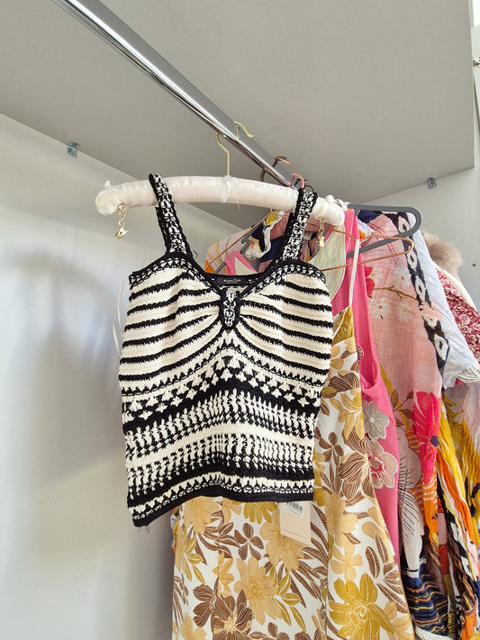 Massimo dutti black & white knit cami UK 8