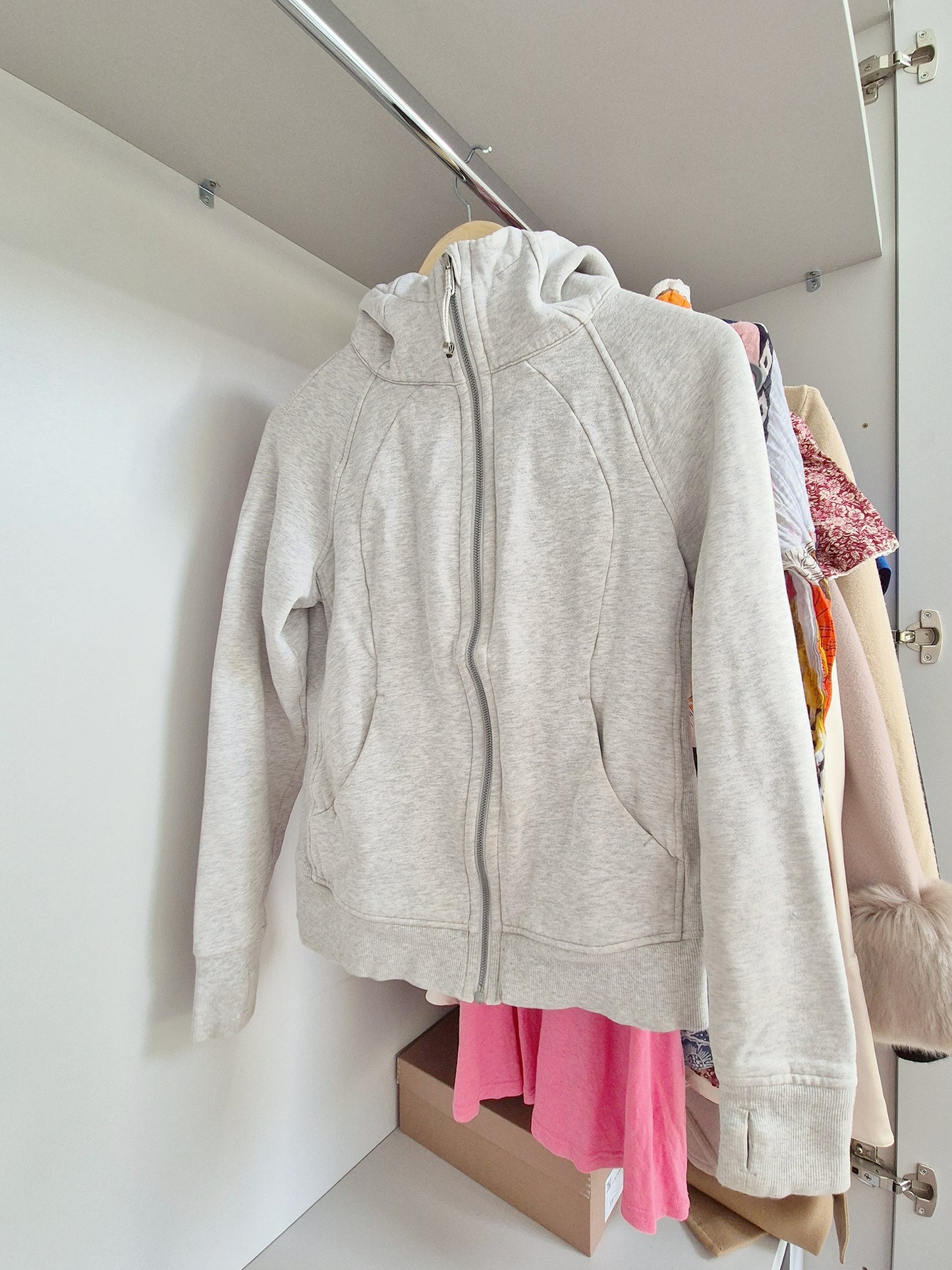 Lululemon hoodie grey US 8